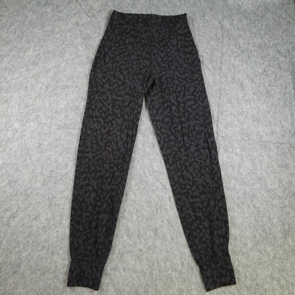 Lululemon Pant Womens 4 Black Camo Align High Rise Jogger Stretch Activewear 28"